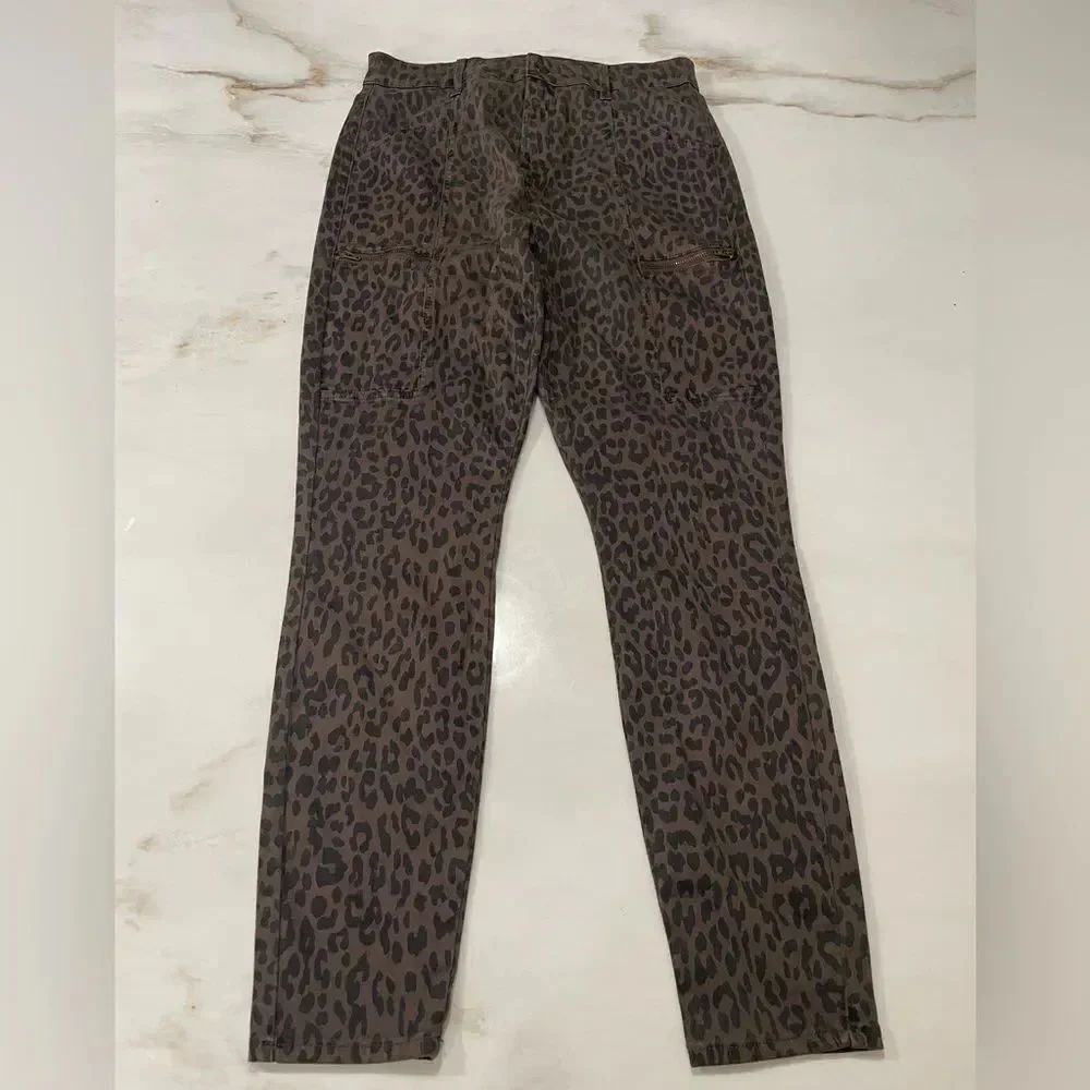 Pistola leopard print pants size 29